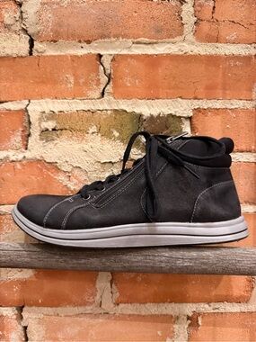 Clarks Black High-Top Women's Bootie